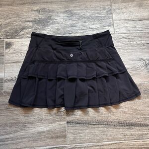 LULULEMON Women’s Size 6 Run PACE SETTER Sporty Skirt Skort BLACK Ruffle #92